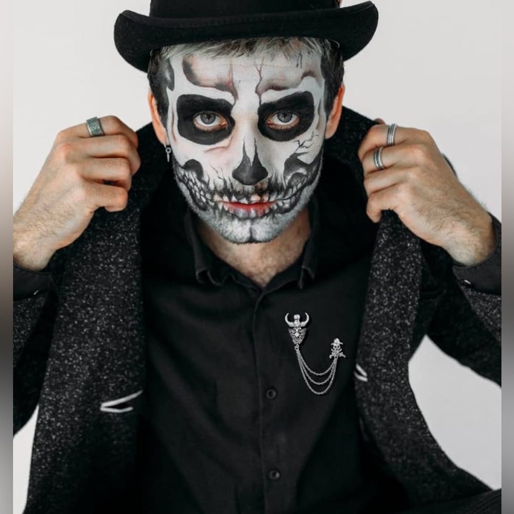 Silver Skull Chain Brooch - Picture 6 of 6
